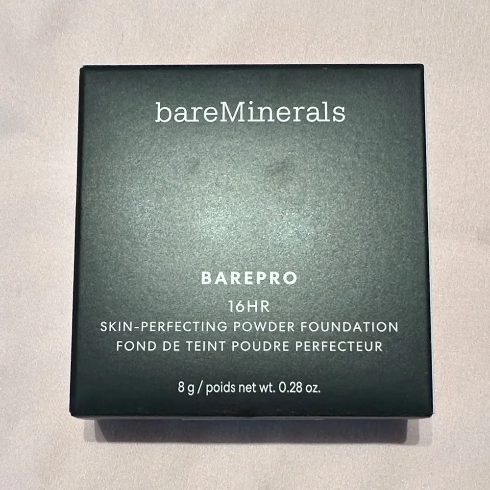bareMinerals BAREPRO 16HR Powder Foundation - Black Compact